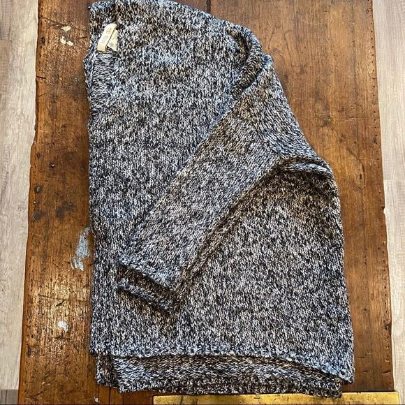 MATILDA JANE Hello Lovely MARVELOUS MARLED VEE Black Gray Oversized Sweater XS - Picture 8 of 8